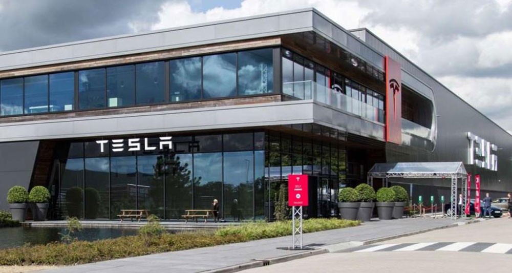 الحرب التجارية تدفع Tesla لزيادة أسعار سياراتها في الصين