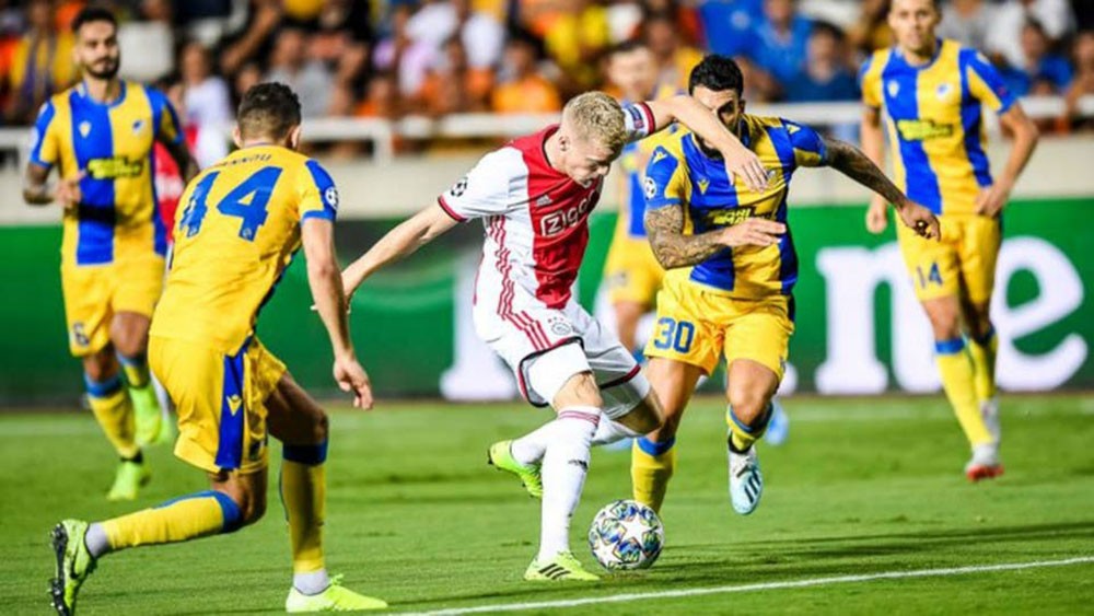 أياكس بحاجة إلى الفوز على أبويل لبلوغ دوري الأبطال