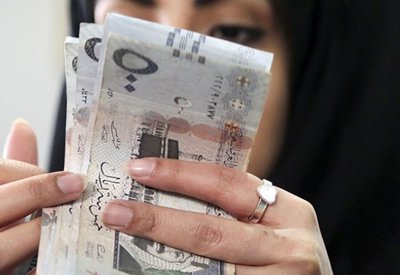 تراجع تحويلات الأجانب بالسعودية 6% لـ11.5 مليار ريال يوليو الماضي