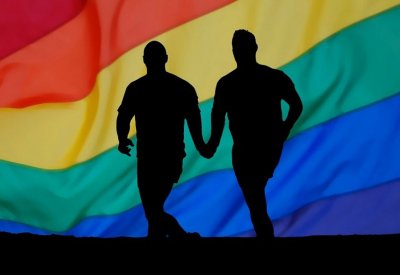 هل تجرم كافة الدول العربية المثلية الجنسية؟