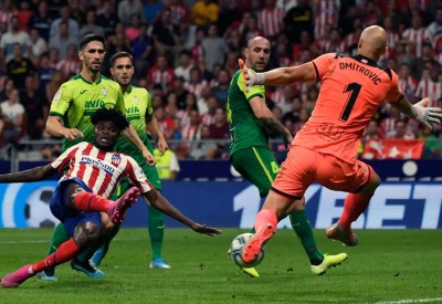 أتلتيكو مدريد يقلب النتيجة على إيبار ويهزمه بثلاثية