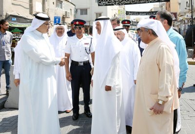 محافظ العاصمة يتفقد خط سير مواكب العزاء بالمنامة ويطلع على احتياجات المآتم