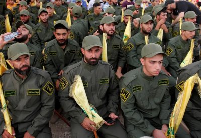 لماذا أغلق حزب الله مخيماته الكشفية وطلب وحدات الصواريخ؟
