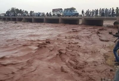 8 قتلى.. حصيلة فيضانات ابتلعت ملعباً لكرة القدم بالمغرب