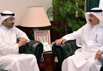 وزير العمل يبحث مع النائب السلوم مبادرات توظيف الشباب