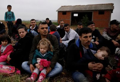 مفتي النظام يهاجم اللاجئين السوريين.. "بلا قيم"