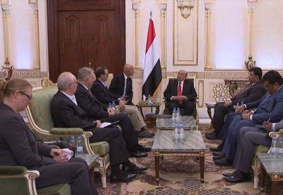 هادي يلتقي مساعد بومبيو.. تدخلات إيران على الطاولة