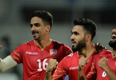 الأحمر يتعادل مع العراق