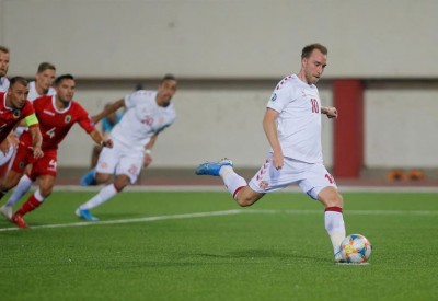 سويسرا تتعادل مع إيرلندا.. والدنمارك تكتسح جبل طارق