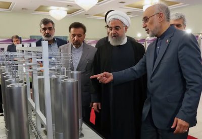 تنصل إيراني جديد من الالتزامات.. وتلويح باليورانيوم