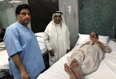 رئيس الأوقاف الجعفرية يتفقد عيادة الإمام الحسين الطبية
