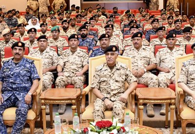 رئيس الأركان يفتتح دورة القيادة والأركان المشتركة