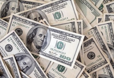الدولار يتلقى دعماً في تداولات حذرة قبيل اجتماع المركزي الأوروبي