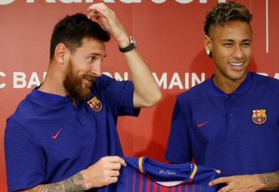 ميسي: تمنيت عودة نيمار.. ولن أغادر برشلونة