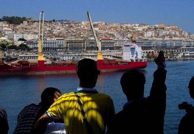 الجزائر.. عملية إنسانية تكشف عن "5 أطنان مخدرات"