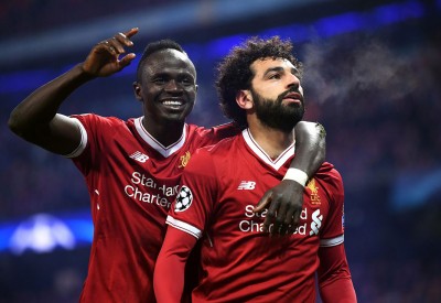  صلاح يهدئ أزمته مع ماني بـ"فيديو الطفلين" 