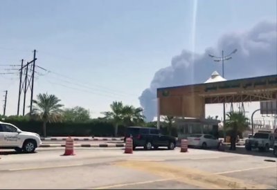 هجوم أرامكو.. أميركا تتهم إيران وحديث عن "رد محدود"