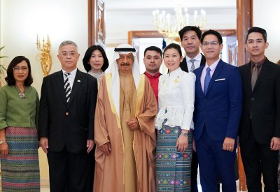 سمو رئيس الوزراء يستقبل وفداً تجارياً تايلندياً