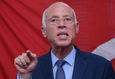 انتخابات تونس.. 4 مرشحين يعلنون دعم سعيّد في مواجهة القروي