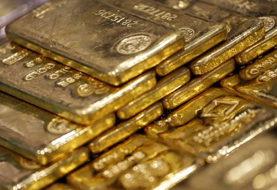  الذهب مستقر.. وانخفاض النفط يعزز المخاطرة 