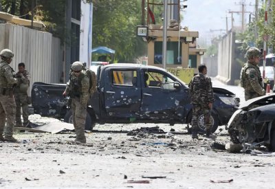 أفغانستان.. 20 قتيلاً وعشرات الجرحى بهجوم بسيارة مفخخة