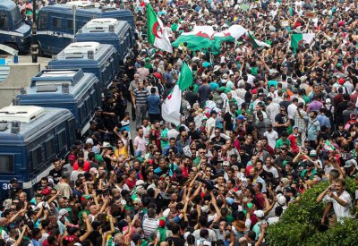 الجزائر.. تظاهرة جديدة تنطلق من مهد الحراك