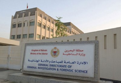 المباحث: القبض على شخص مشتبه بإشعاله النار في مركبة بسبب خلاف شخصي