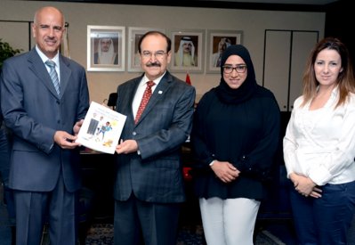 وزير الكهرباء والماء يدعم اصدار اول كتاب تلوين للطاقة الشمسية للأطفال والناشئة