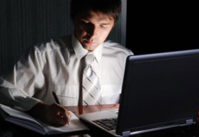 لأصحاب الدوامات الليلية.. احذروا التهاب الأمعاء المستمر