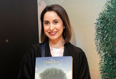 مؤلفة إماراتية ملهمة تقدم كتابا مميزًا للأطفال