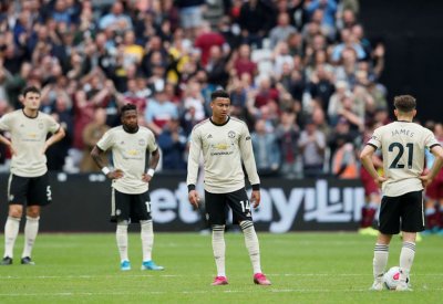 مانشستر يونايتد يتوقع تراجع أرباحه بسبب دوري الأبطال