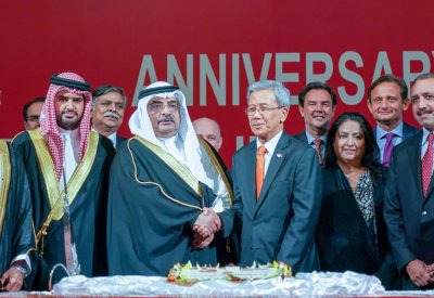 سمو الشيخ سلمان بن خليفة يحضر حفل السفارة الإندونيسية 