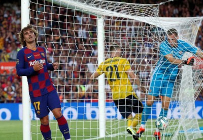 تغريم برشلونة "300 يورو" بسبب التفاوض مع غريزمان
