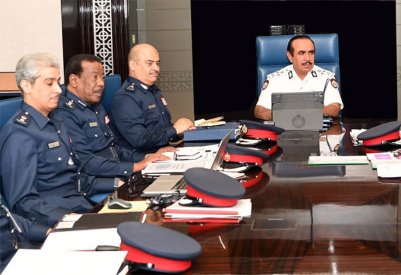 وزير الداخلية يطلع على خطة تطوير الدفاع المدني
