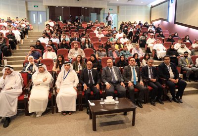 230 طالباً وطالبة يلتحقون ببرامج الدراسات العليا في جامعة البحرين