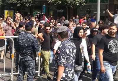 احتجاجات في لبنان.. "إسقاط الحكومة أو حكم عسكري"