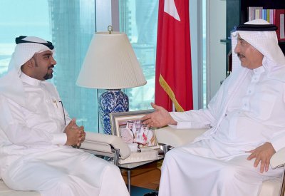 حميدان يلتقي النائب الدوسري ويؤكد الارتقاء بالخدمات العمالية والاجتماعية للمجتمع البحريني