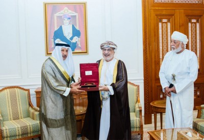 صالح بن هندي يشيد بالنهضة العمانية في كافة المجالات ويوجه الدعوة لزيارة المملكة