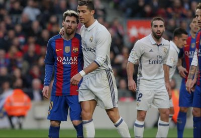 ميسي يتفوق على رونالدو.. برقم قياسي جديد