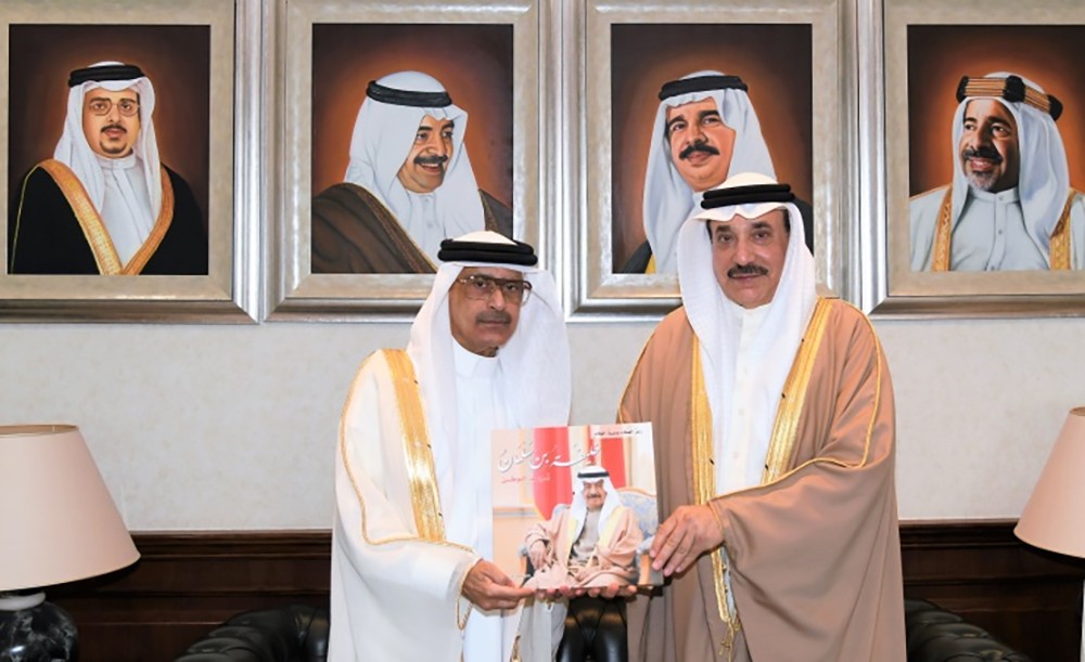وزير العمل: سمو رئيس الوزراء من الشخصيات الملهمة في تاريخ البحرين