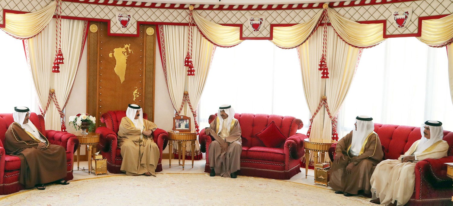 جلالة الملك يعرب عن تقديره للعطاء المتواصل الذي تبذله الكفاءات البحرينية