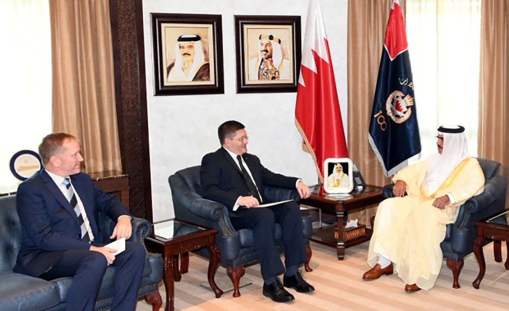 وزير الداخلية يستقبل سفير المملكة المتحدة الجديد