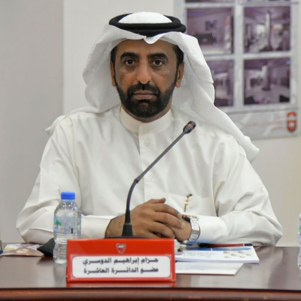 البلدي حزام الدوسري يتباحث مع شركة إدارة مشاريع الدرة للنظر بطلبات الأهالي