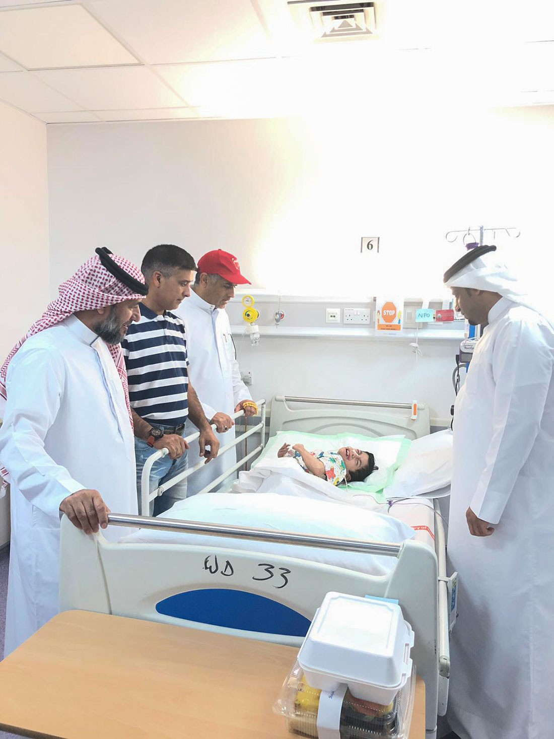 الصالح : حالة الطفل علي محمد تسوجب مبادرة عاجلة من وزارة الصحة لتسريع إجراءات علاجه بالخارج