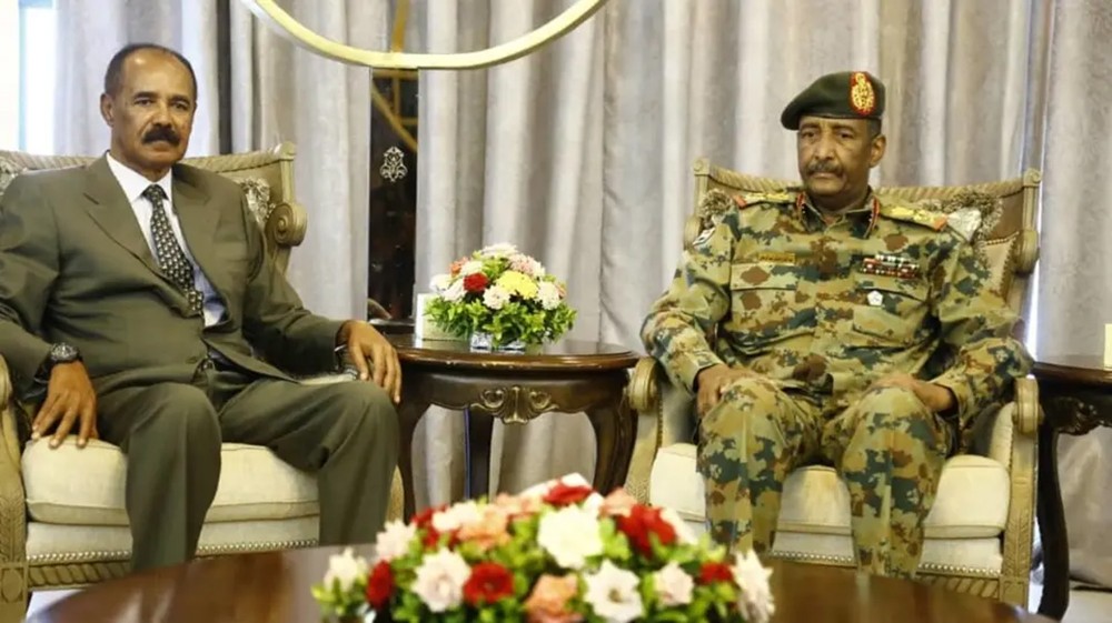الرئيس الإريتري يصل إلى السودان بعد سنوات من القطيعة