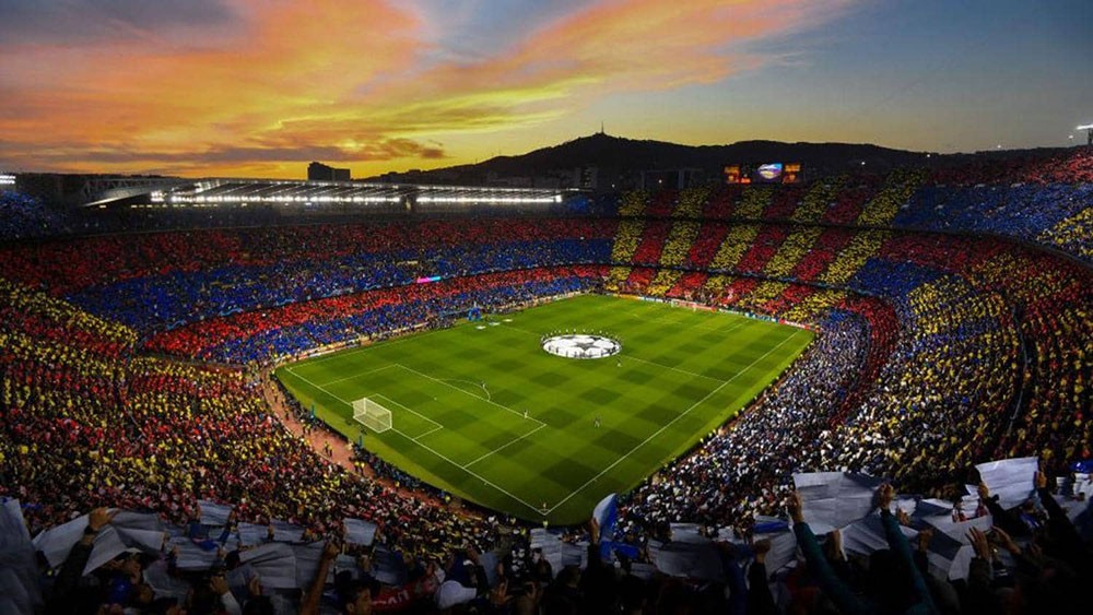 برشلونة.. أول من يكسر حاجز المليار يورو في الإيرادات