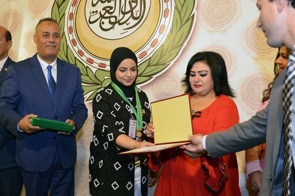"المبرة الخليفية" تهنئ منتسبتها لفوزها بجائزة الشاب النموذج 2019