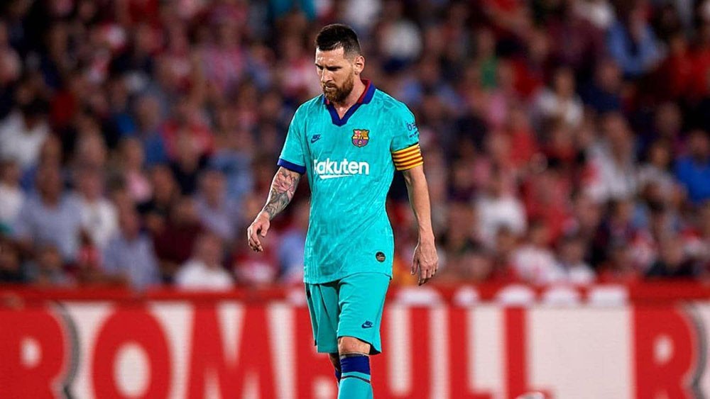 موسم "السقوط" في الليغا.. ماذا يحدث لبرشلونة وريال مدريد؟