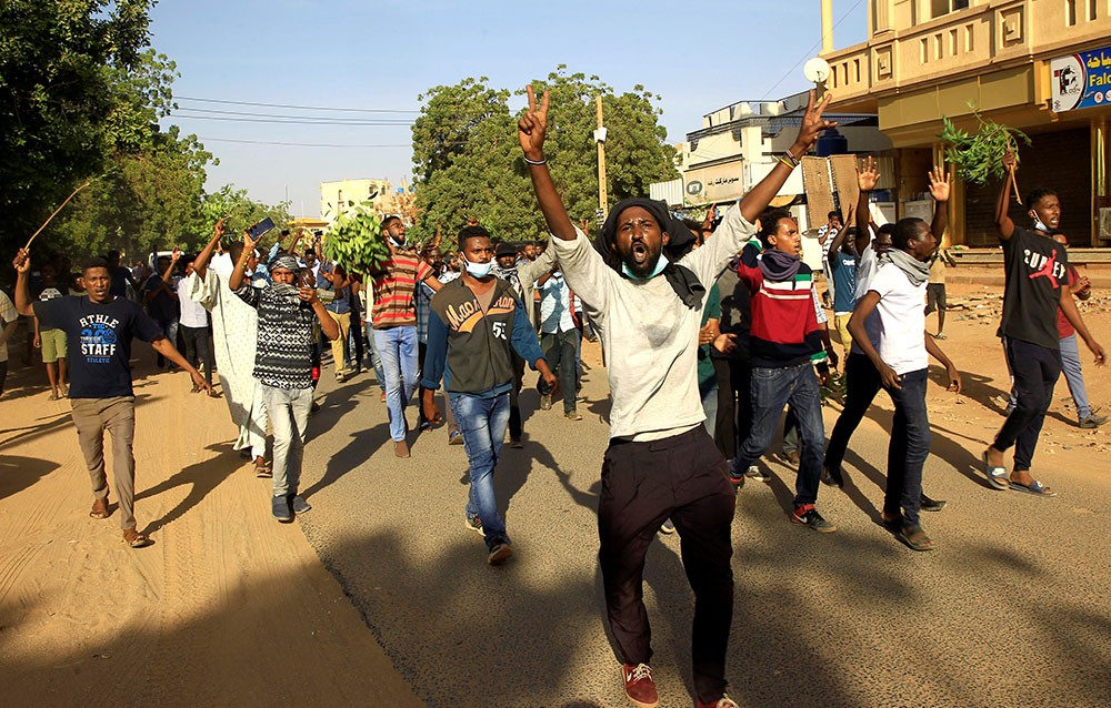 السودان يطلق برنامج إنقاذ مدته 9 أشهر