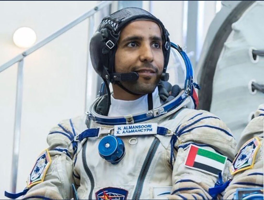 هزاع المنصوري.. قصة أول إماراتي يصعد إلى الفضاء